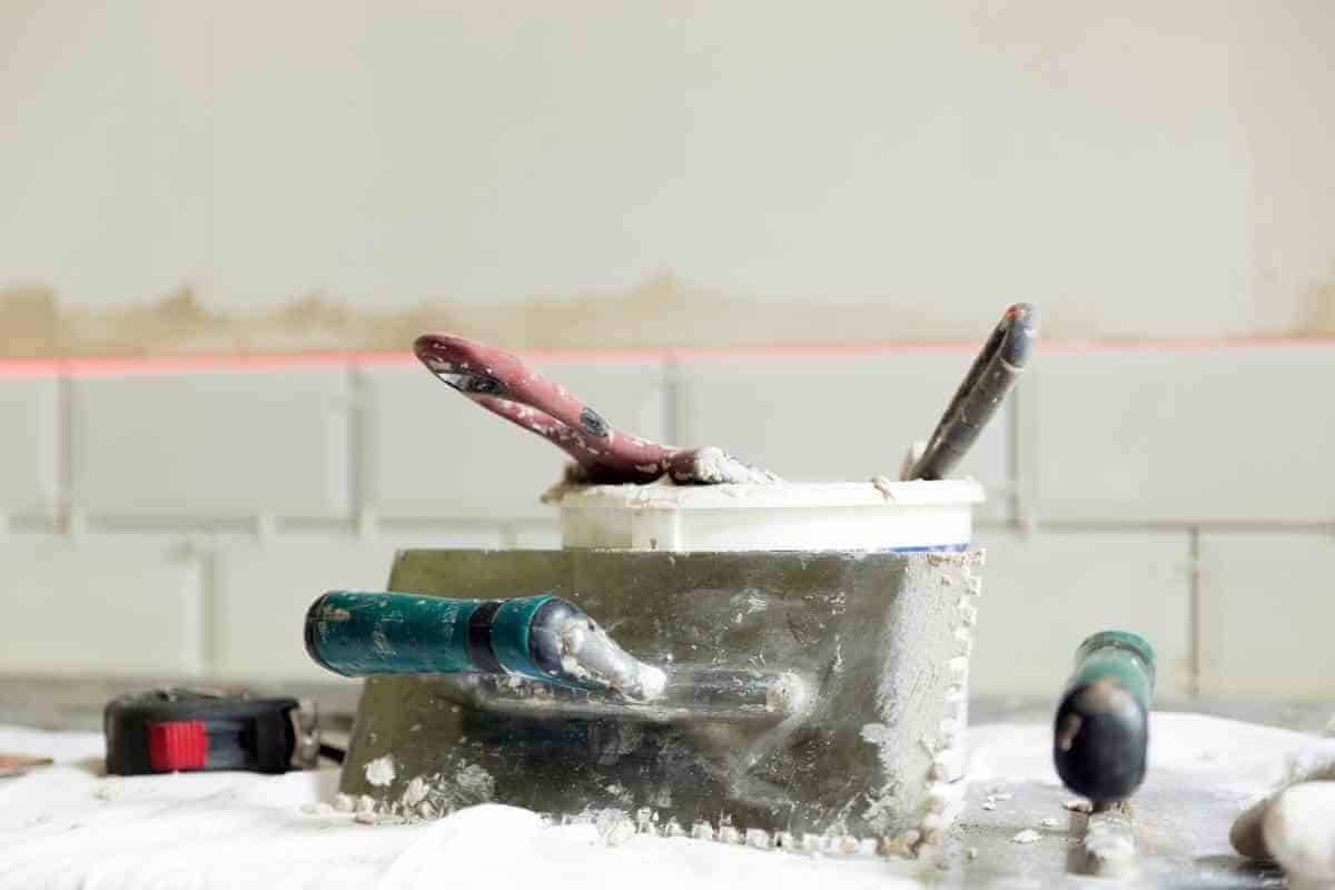 Replacing Linoleum with Tile in the Kitchen (9 Step Guides)